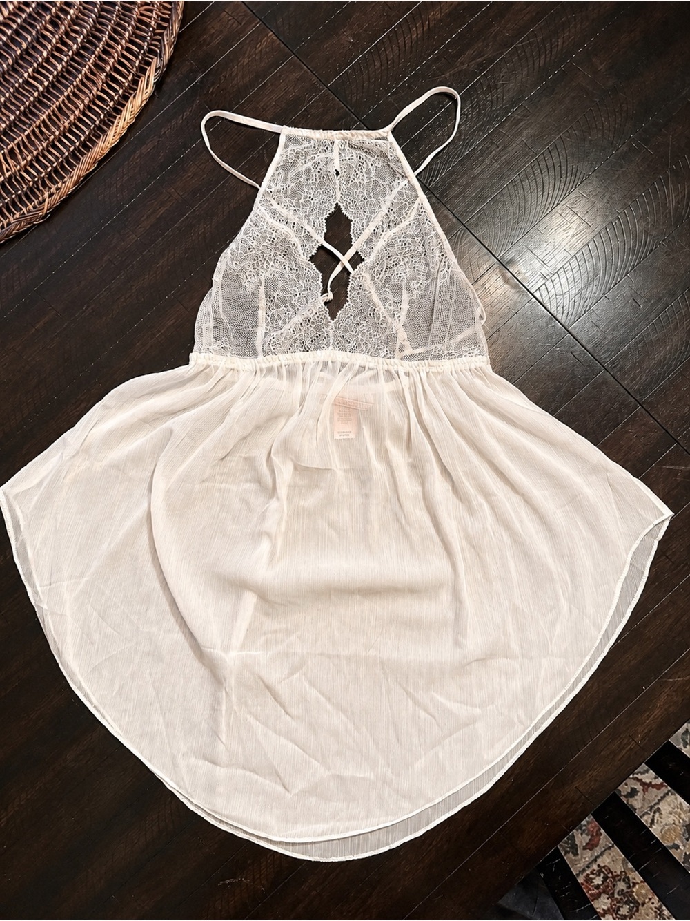 Victoria’s Secret Babydoll Lingerie XS Cream Ivory Lace Sheer Halter Chemise